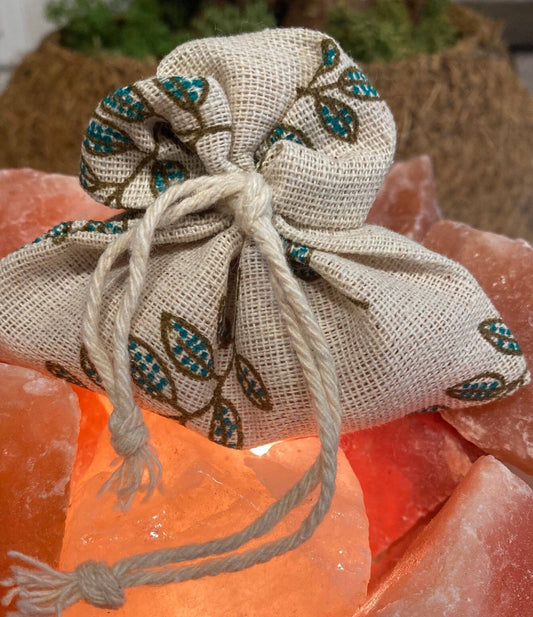 Vegan Laundry Anti Static Sachets with Pure Himalayan Salt : Leaf Pattern